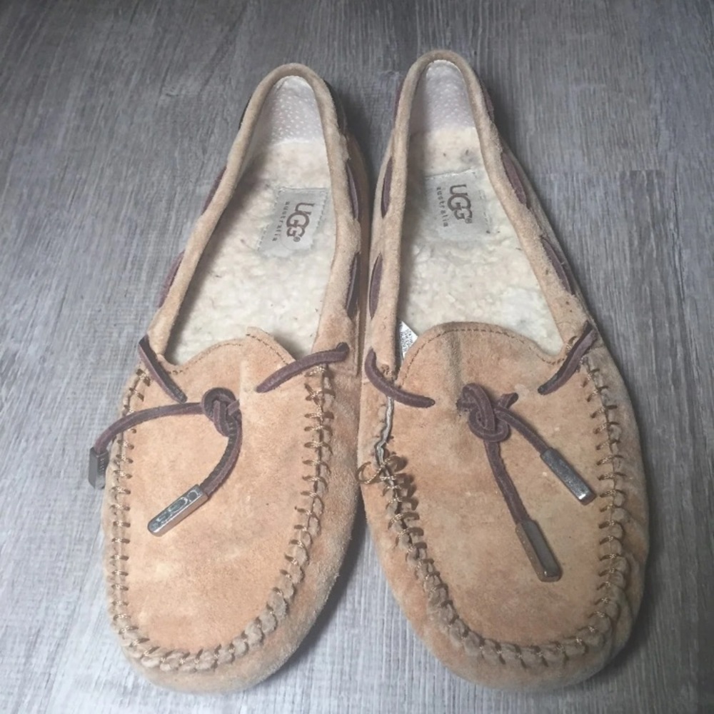 Ugg Moccasins Slippers size 6 Brown - Picture 2 of 8